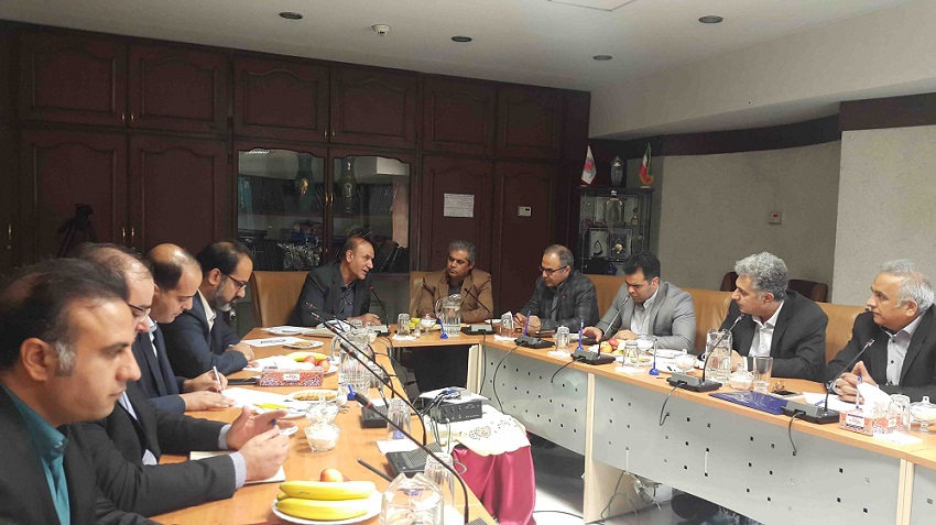 مدیر نظارت بر تولید نفت و گاز شرکت ملی نفت ایران: موسسه مطالعات انرژی خوراک فکری واحدهای عملیاتی را تامین کند مدیر نظارت بر تولید نفت و گاز شرکت ملی نفت ایران: موسسه مطالعات انرژی خوراک فکری واحدهای عملیاتی را تامین کند