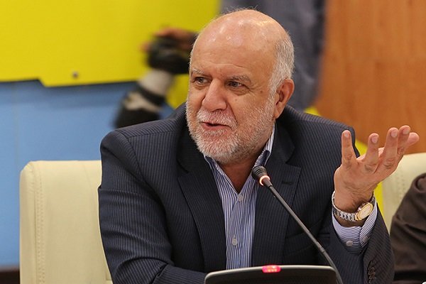 زنگنه: در حال حاضر فشار بر صنعت نفت بیش از هر زمان دیگری است/ پتروشیمی ایران در آستانه یک تحول بزرگ است