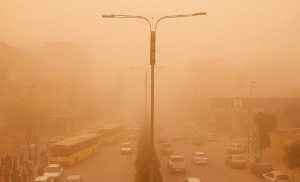 گرد و خاک به خوزستان می‌آید